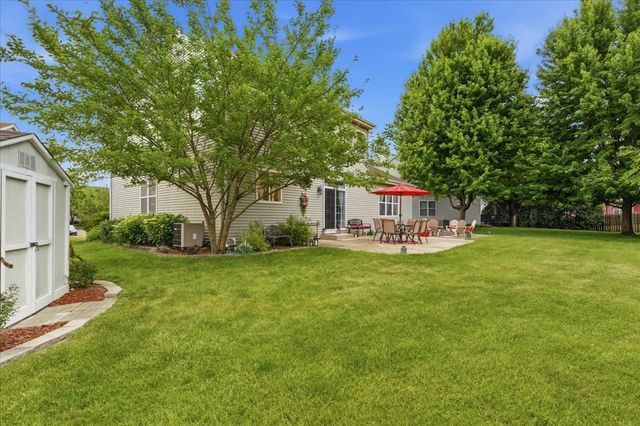 2886 Camden Drive, West Chicago, IL 60185