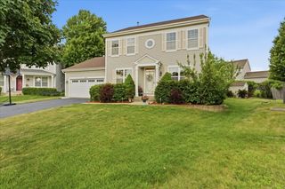 2886 Camden Drive, West Chicago, IL 60185
