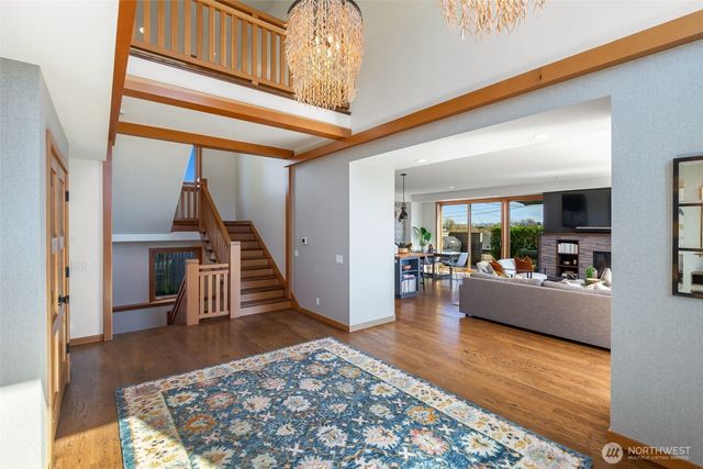 2506 W Halladay Street, Seattle, WA 98199
