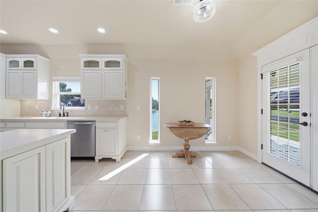 6010 S 15th Place, Broken Arrow, OK 74011