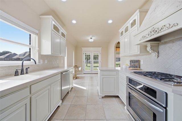 6010 S 15th Place, Broken Arrow, OK 74011