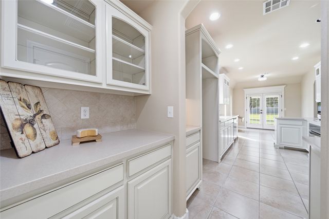 6010 S 15th Place, Broken Arrow, OK 74011