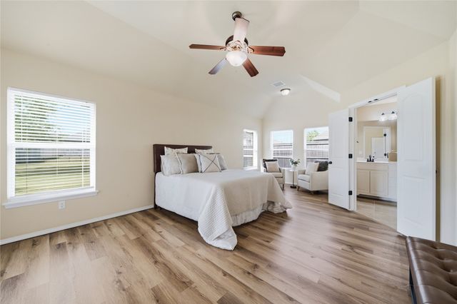 6010 S 15th Place, Broken Arrow, OK 74011