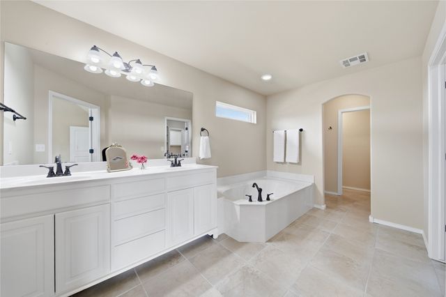 6010 S 15th Place, Broken Arrow, OK 74011