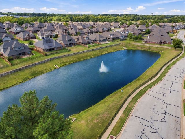 6010 S 15th Place, Broken Arrow, OK 74011