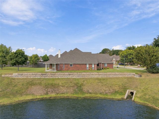 6010 S 15th Place, Broken Arrow, OK 74011