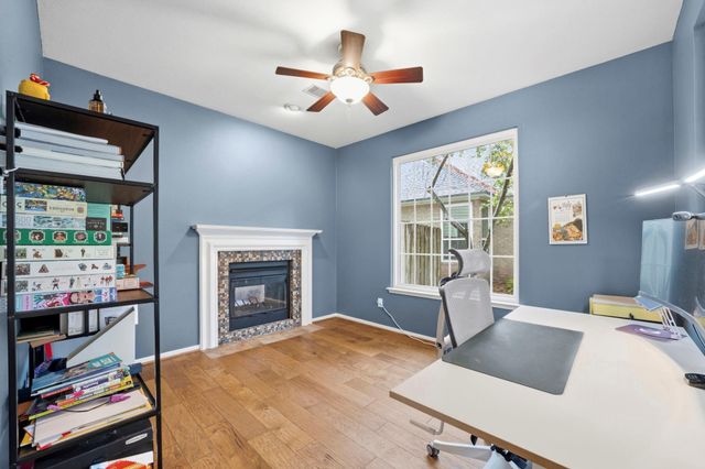 18 Amber Leaf Court, The Woodlands, TX 77381