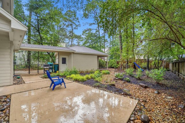 18 Amber Leaf Court, The Woodlands, TX 77381