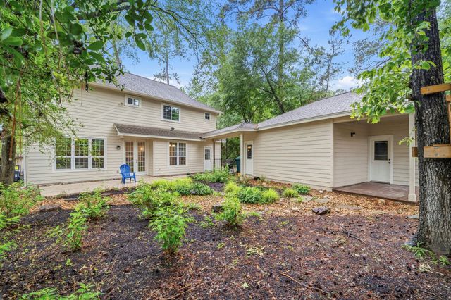 18 Amber Leaf Court, The Woodlands, TX 77381