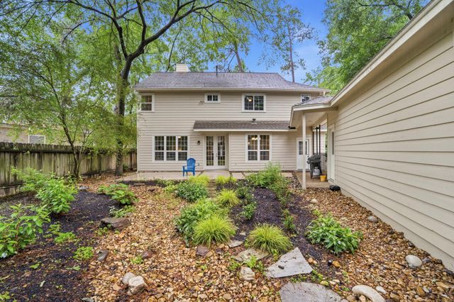 18 Amber Leaf Court, The Woodlands, TX 77381