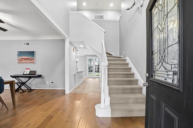 18 Amber Leaf Court, The Woodlands, TX 77381