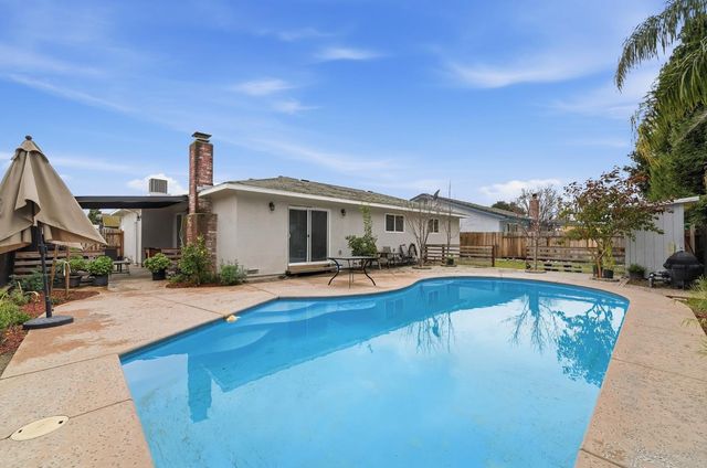 819 Brandywine St, Manteca, CA 95336