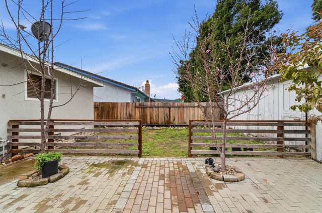 819 Brandywine St, Manteca, CA 95336