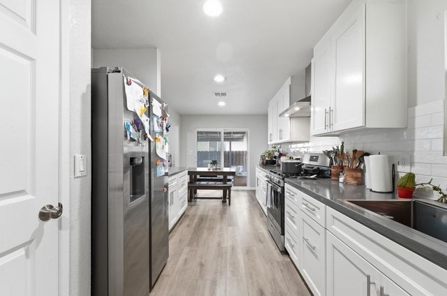 819 Brandywine St, Manteca, CA 95336