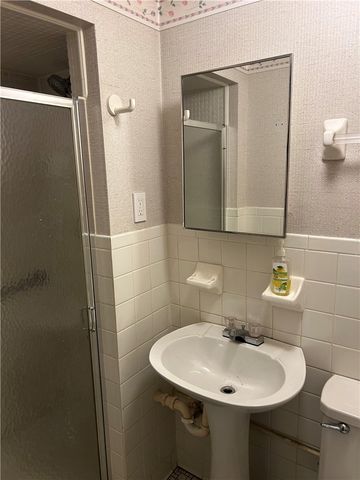 700 Filmore Rd, Forest Hills Boro, PA 15221