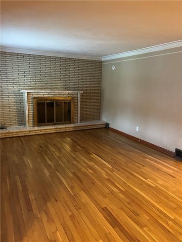 700 Filmore Rd, Forest Hills Boro, PA 15221