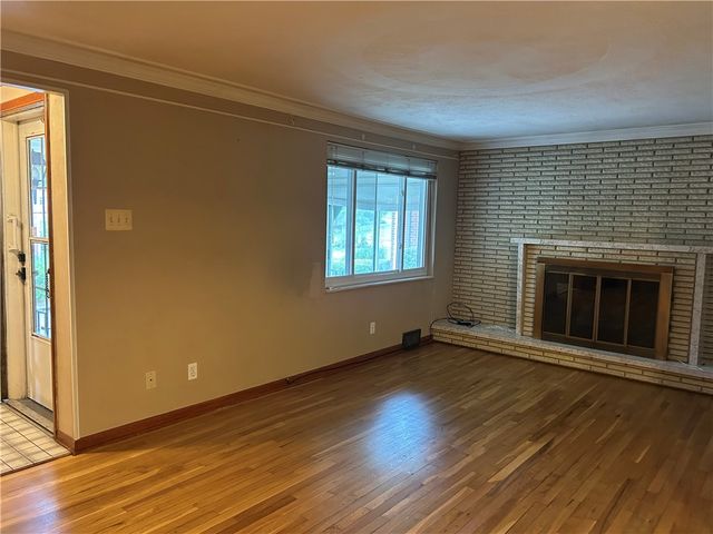 700 Filmore Rd, Forest Hills Boro, PA 15221