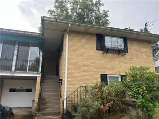 700 Filmore Rd, Forest Hills Boro, PA 15221