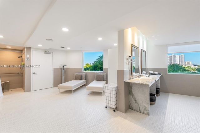 19111 Collins Ave 801, Sunny Isles Beach, FL 33160