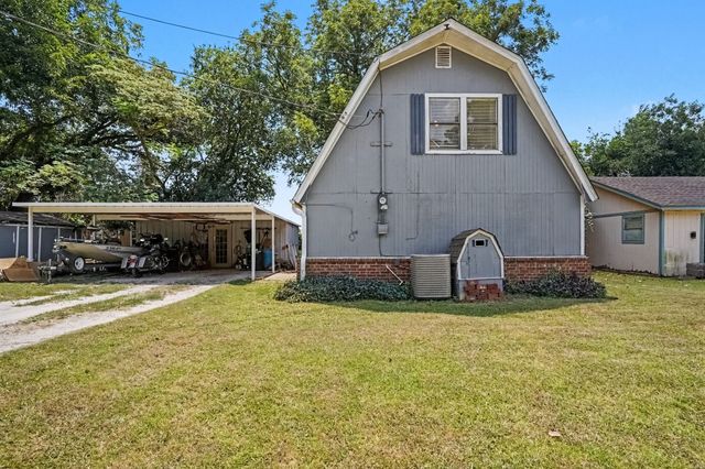 322 Hillcroft Drive, Weatherford, TX 76087