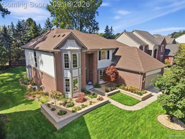 3332 Empire Drive, Rochester Hills, MI 48309