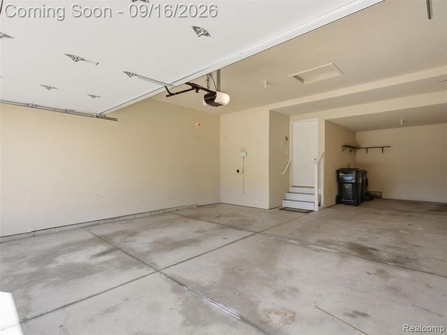 3332 Empire Drive, Rochester Hills, MI 48309