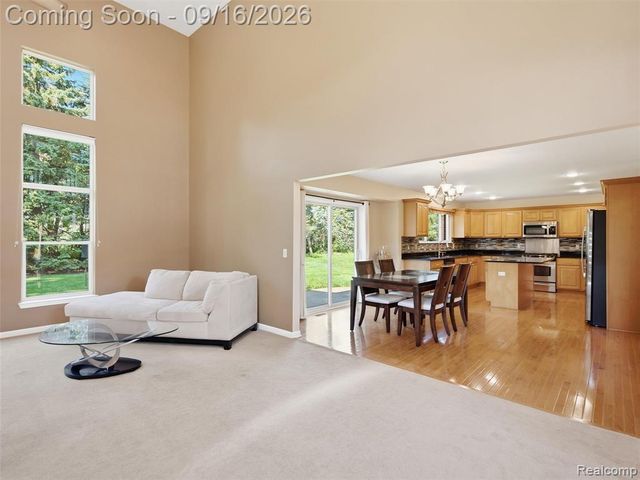 3332 Empire Drive, Rochester Hills, MI 48309