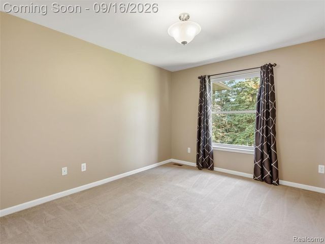 3332 Empire Drive, Rochester Hills, MI 48309