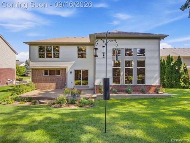 3332 Empire Drive, Rochester Hills, MI 48309