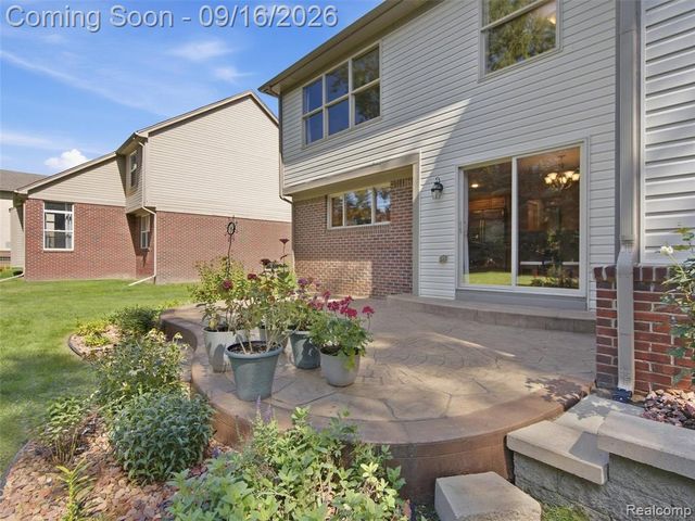 3332 Empire Drive, Rochester Hills, MI 48309