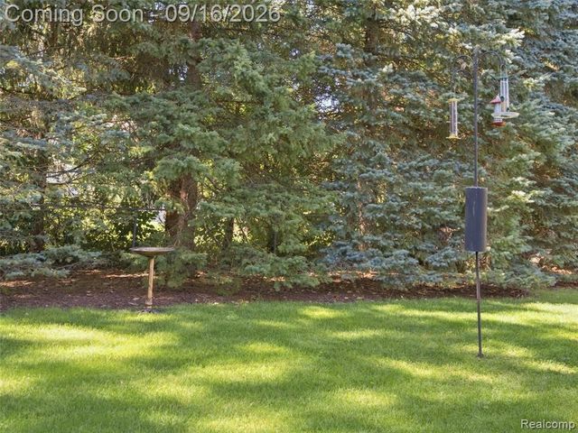 3332 Empire Drive, Rochester Hills, MI 48309