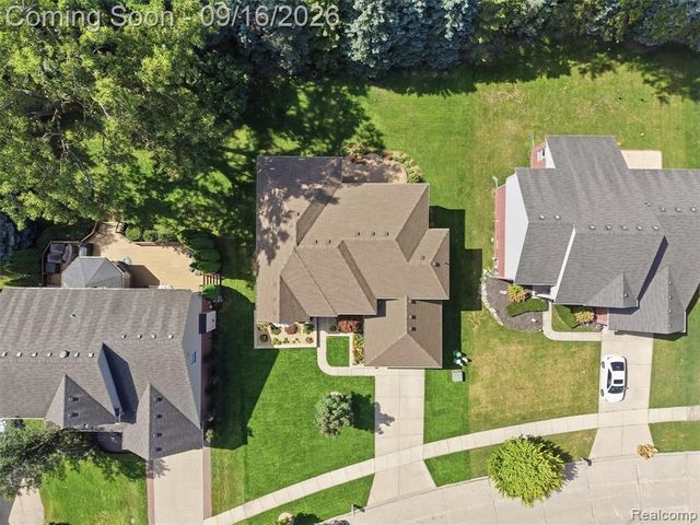 3332 Empire Drive, Rochester Hills, MI 48309