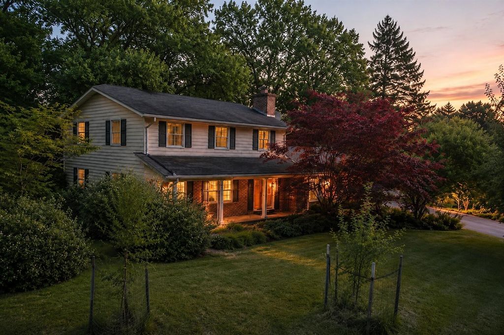 3814 Rockwood Drive, Kalamazoo, MI 49004