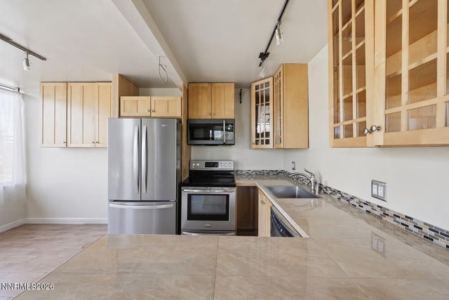 280 Island Avenue APT 403, Reno, NV 89501