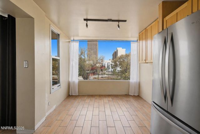 280 Island Avenue APT 403, Reno, NV 89501