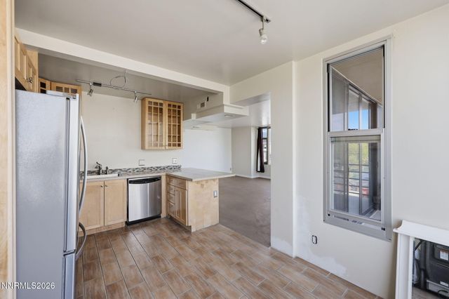 280 Island Avenue APT 403, Reno, NV 89501