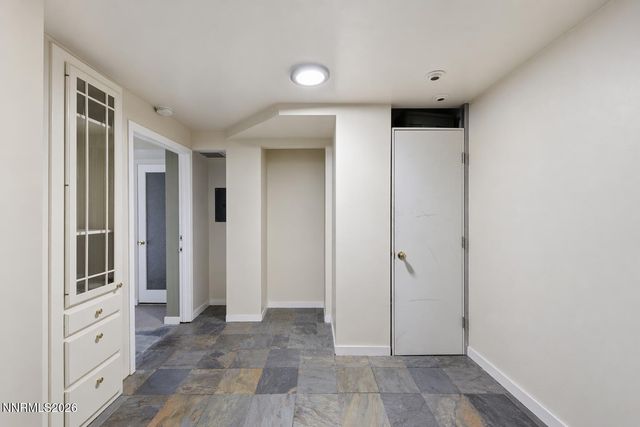 280 Island Avenue APT 403, Reno, NV 89501