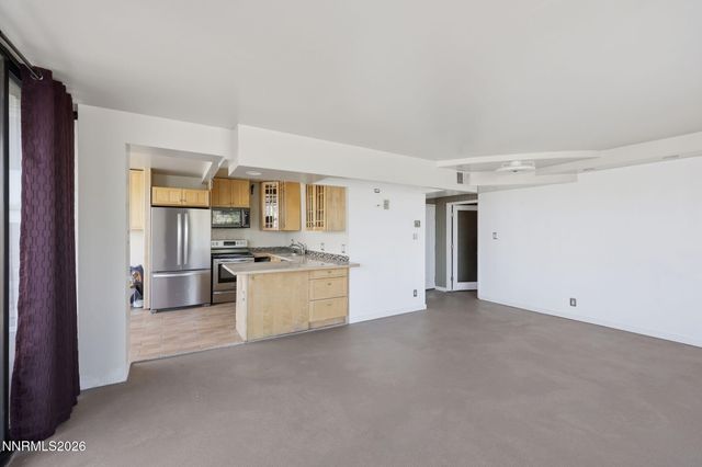 280 Island Avenue APT 403, Reno, NV 89501
