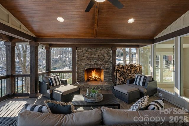 3272 Bass Drive, Sherrills Ford, NC 28673