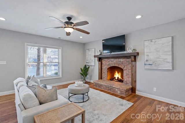 3272 Bass Drive, Sherrills Ford, NC 28673