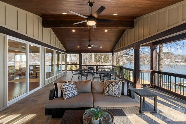 3272 Bass Drive, Sherrills Ford, NC 28673