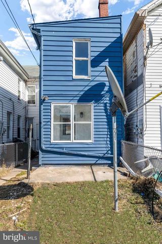 143 PANNEBAKER AVE, Lewistown, PA 17044