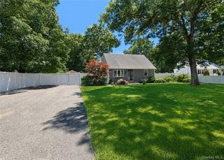 348 Furrows Road, Holbrook, NY 11741