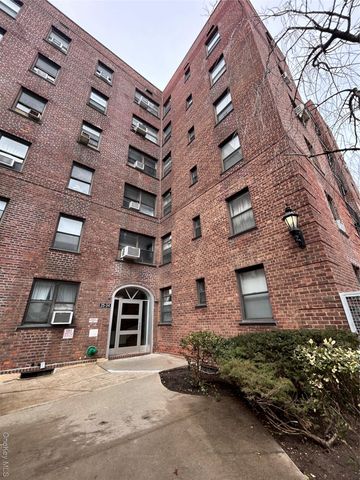 2534 Union Street 2F, Flushing, NY 11354
