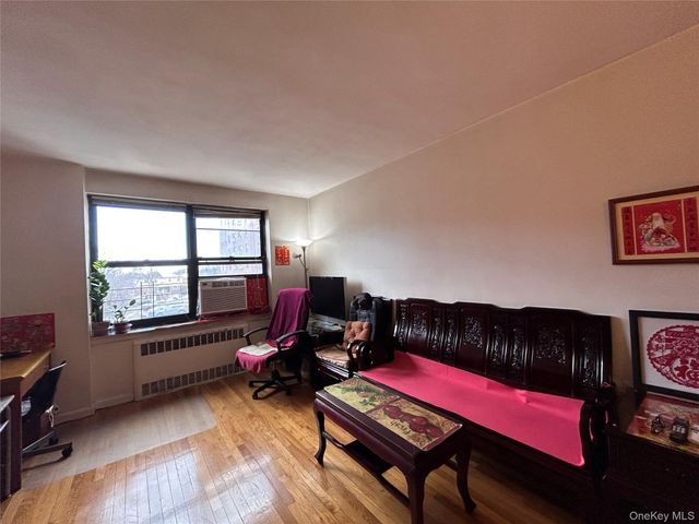 2534 Union Street 2F, Flushing, NY 11354