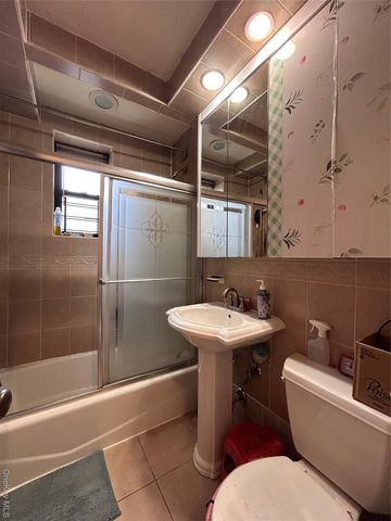 2534 Union Street 2F, Flushing, NY 11354