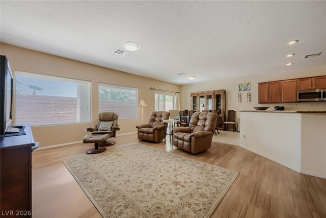 7536 Chaffinch Street, North Las Vegas, NV 89084