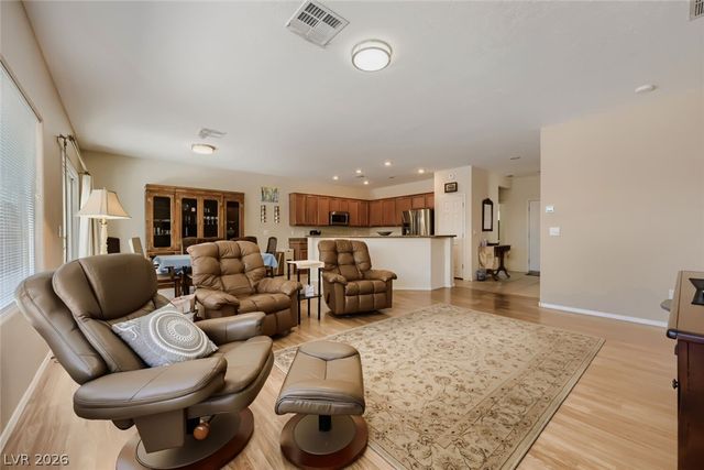 7536 Chaffinch Street, North Las Vegas, NV 89084