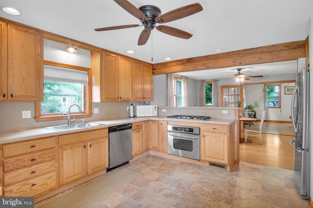 4401 YORK ST, Harrisburg, PA 17111