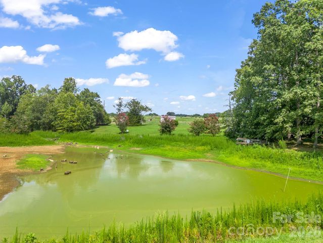 2829 W Stage Coach Trail, Shelby, NC 28150